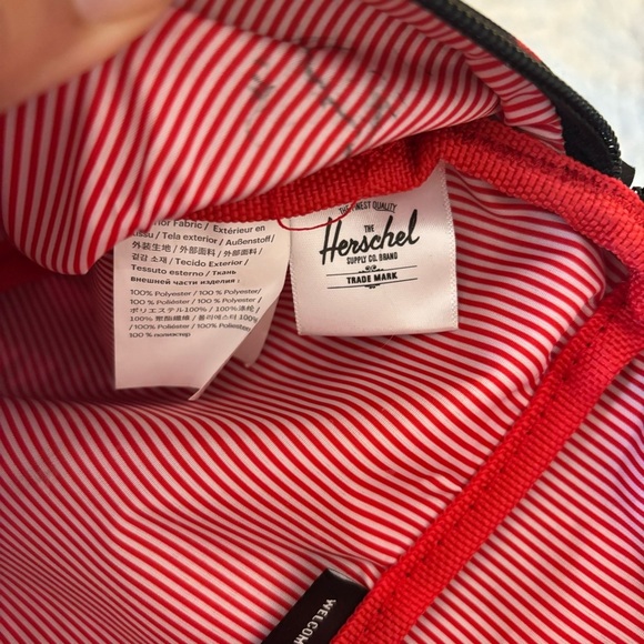 Herschel Supply Company rainbow hip pack/cross body bag. Preowned condition. - Picture 6 of 7